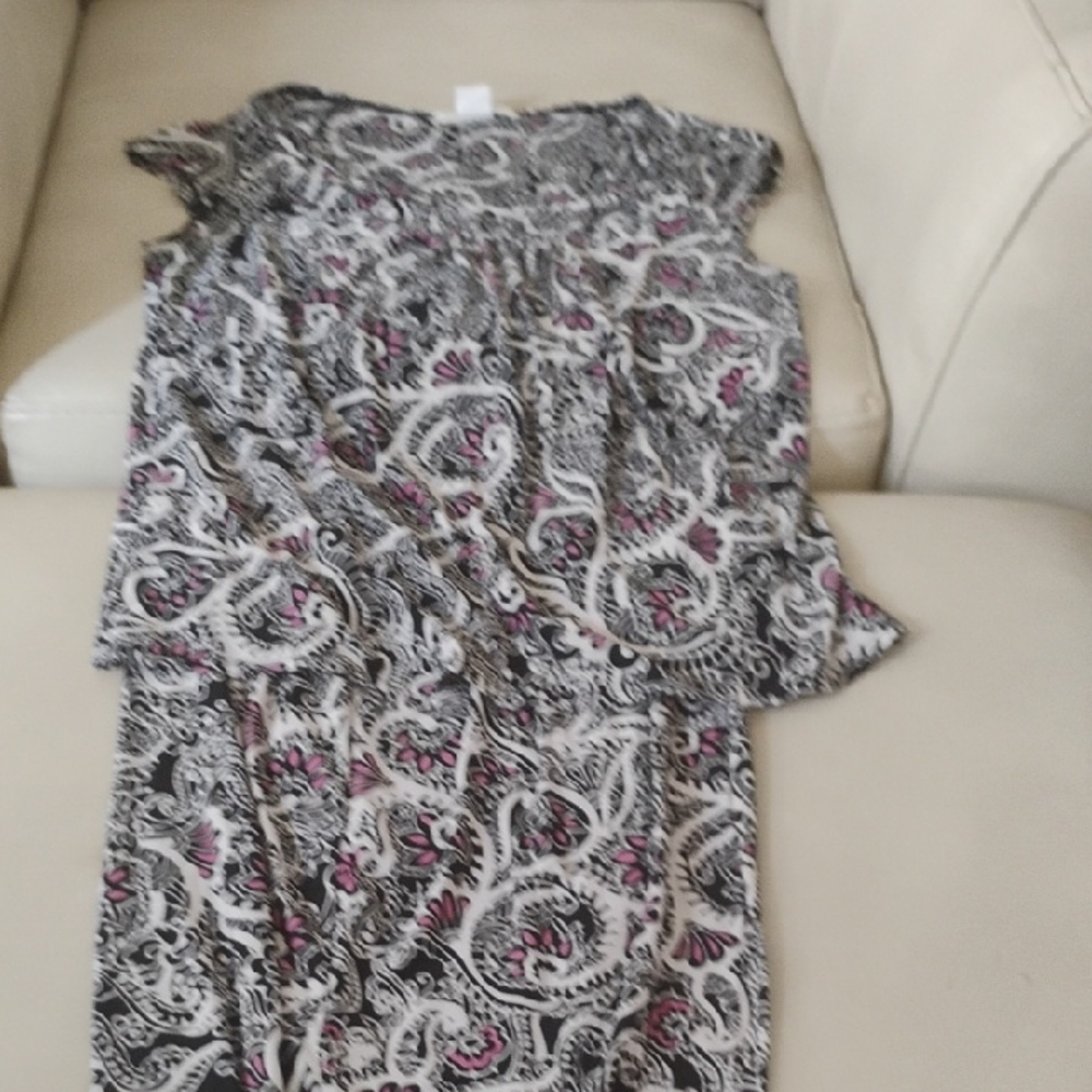 Women's Black and Pink Paisley Sleepwear